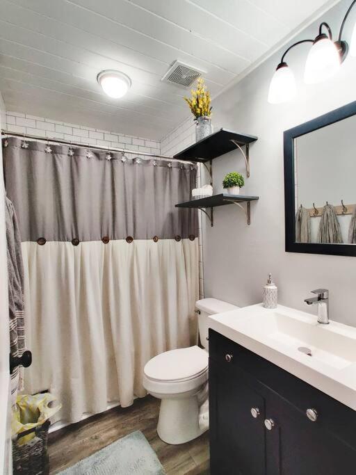 Honeycomb Gem, Beautifully Designed & Near Downtown Thomasville Exteriör bild