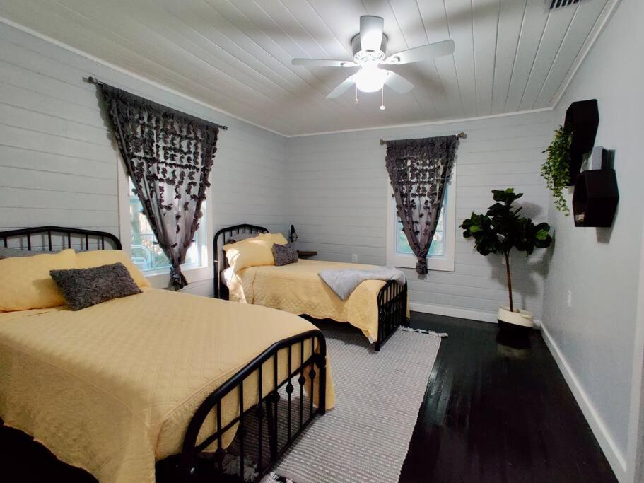 Honeycomb Gem, Beautifully Designed & Near Downtown Thomasville Exteriör bild